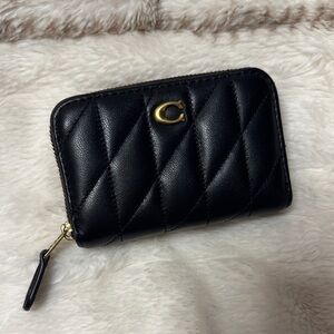 Coach - Quilted Zip Card Holder